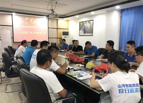 “清冷”送到客户手中，，，为2138cn太阳集团城智能售后服务活动打CAII
