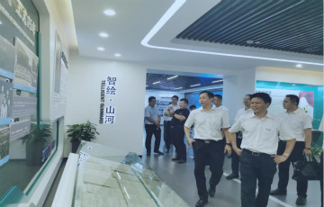 合作共赢 2138cn太阳集团城智能5G时期急剧到来 湖南联通党委书记、、总经理谭明到访2138cn太阳集团城智能