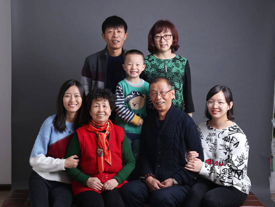 钟情2138cn太阳集团城十一年，成就美女老板致富之路