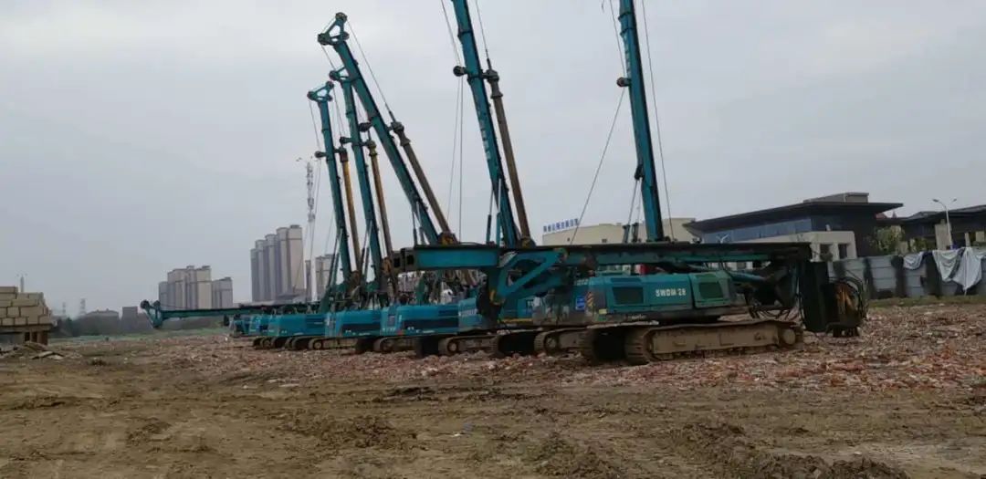 飒！他以11台旋挖钻占据荆州房建市场