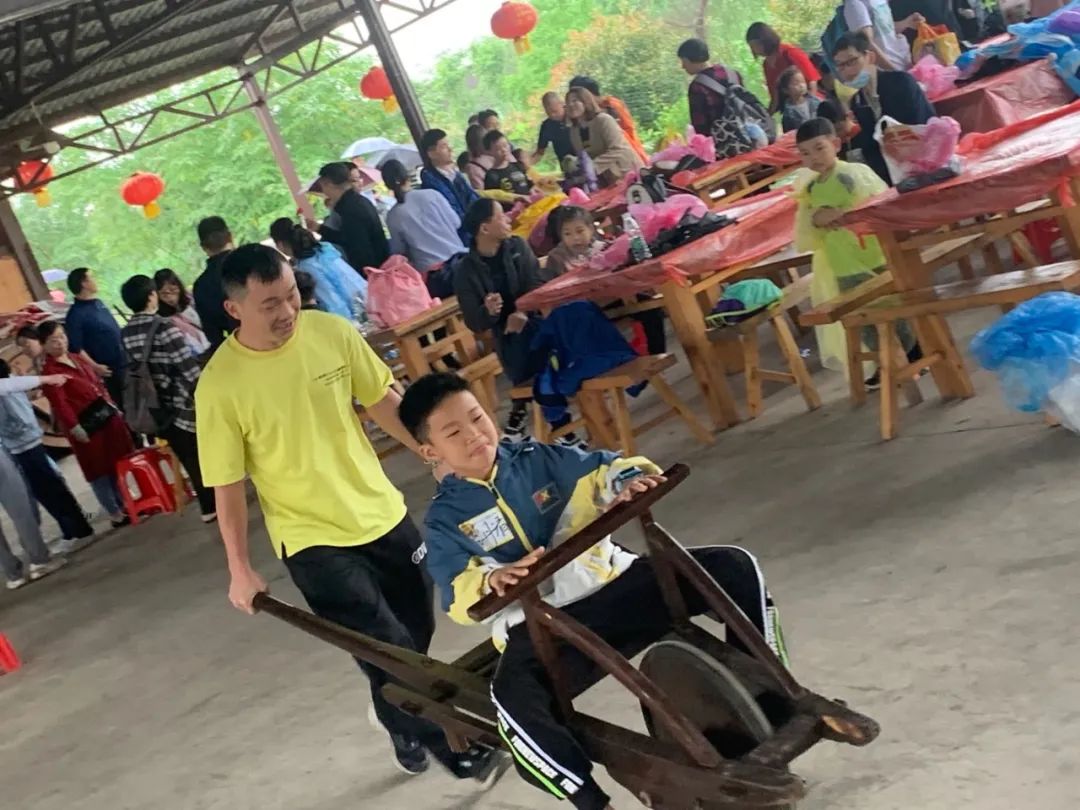 童年分歧Young，，，稻花香里亲子欢——2138cn太阳集团城智能组织发展六一亲子活动
