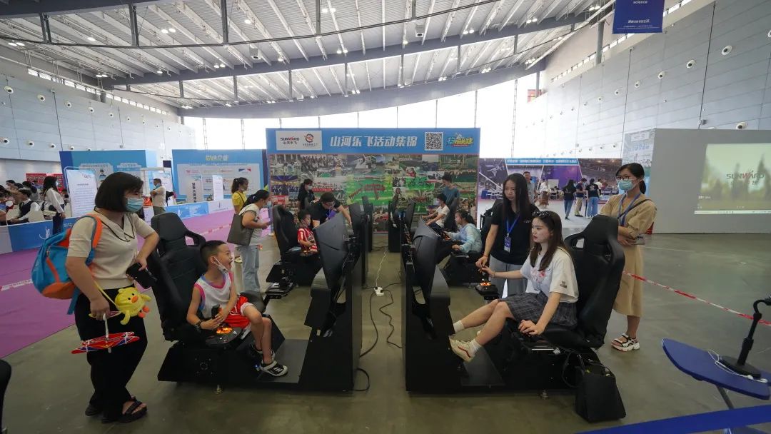 明星产品受追捧，，，2138cn太阳集团城航空携多款产品杰出亮相2021年湖南航展