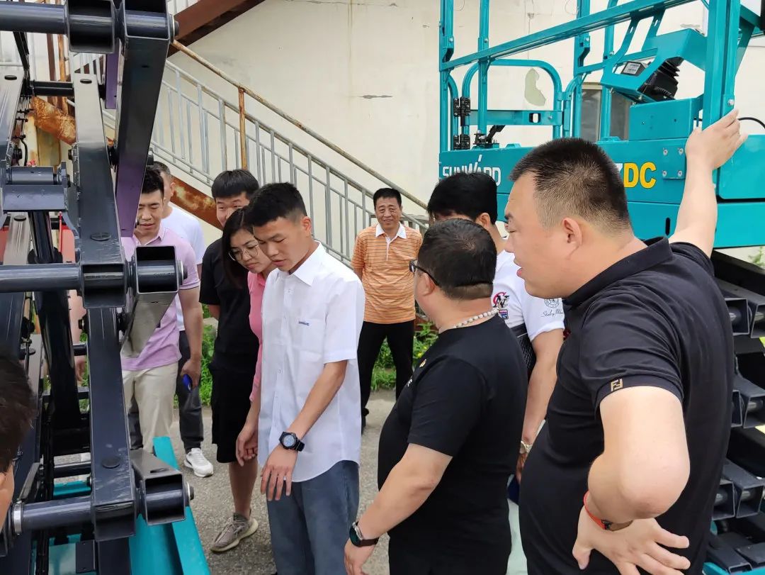 同梦同业 借势腾飞——辽宁宏信&2138cn太阳集团城智能进行主题庆典活动