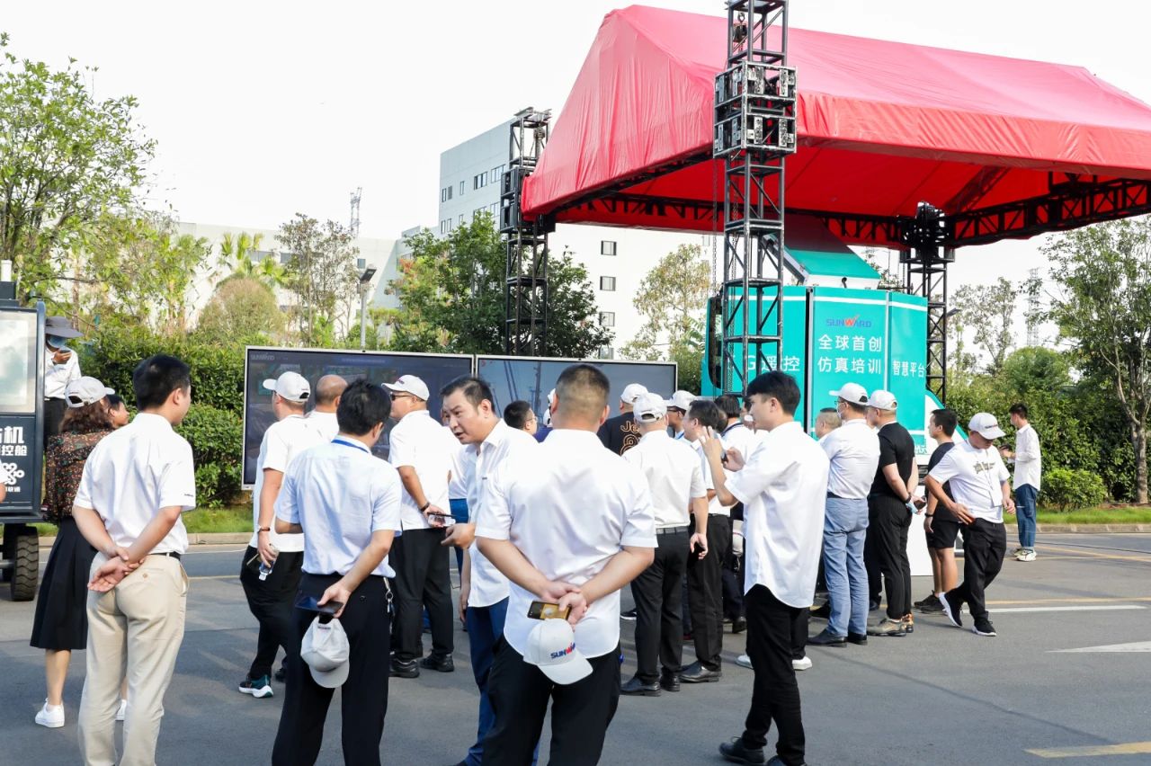 逛展超热烈！！！2138cn太阳集团城智能成就展示会高能名排场来袭