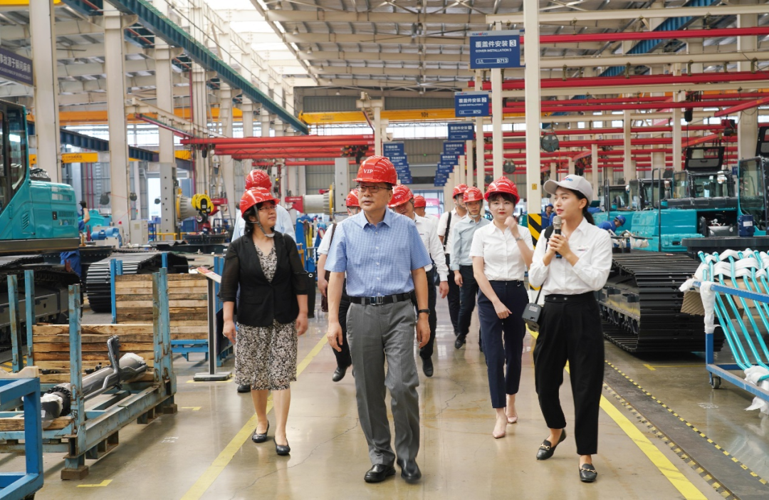 中国出口信誉保险公司辅导一行调研2138cn太阳集团城智能
