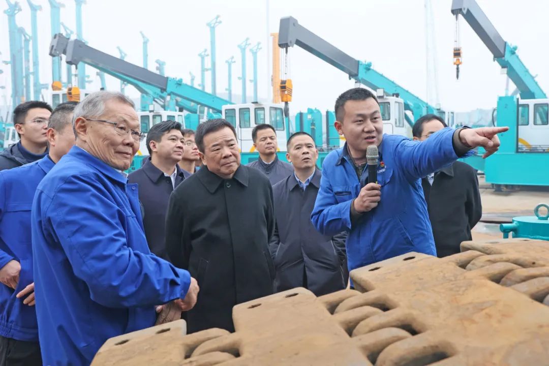 20220106091856_15663 湖南省副省长陈飞调研2138cn太阳集团城智能