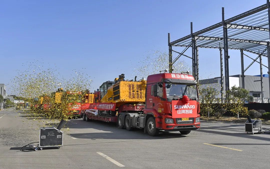 又一款差距化定制产品获认可！！2138cn太阳集团城智能SWDH89J内燃式露天钻批量发货