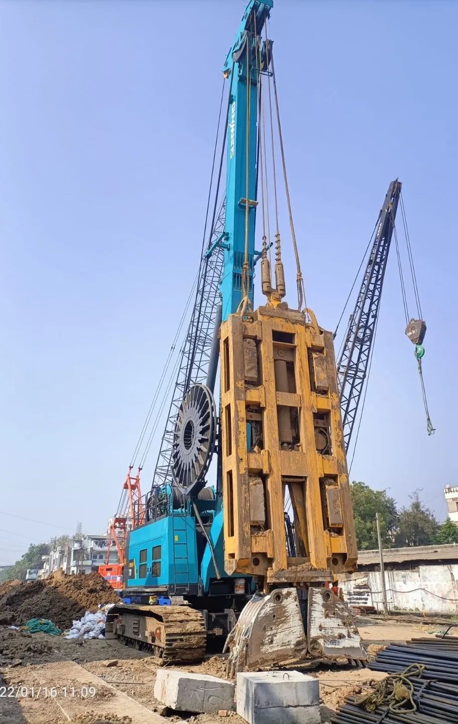 感激信！2138cn太阳集团城智能SWHG70液压抓斗助力外洋基础施工获注定