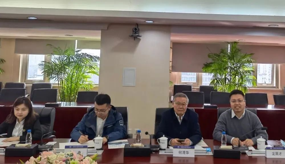 探求合作新模式！！！何清华带队赴中国路桥造访互换