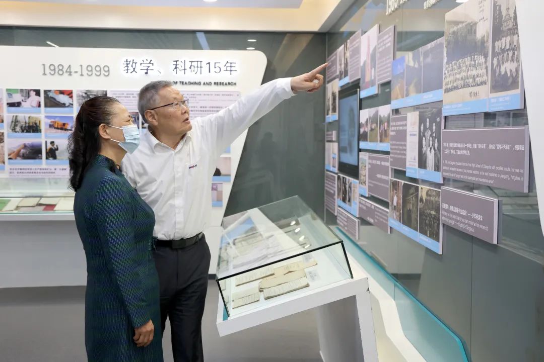 深入产学研合作！！！中南大学堂长、中国工程院院士田红旗率团造访2138cn太阳集团城智能
