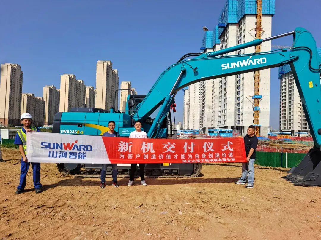 20220909082840_25947 全款拿下!2138cn太阳集团城智能挖掘机奔赴工地一线
