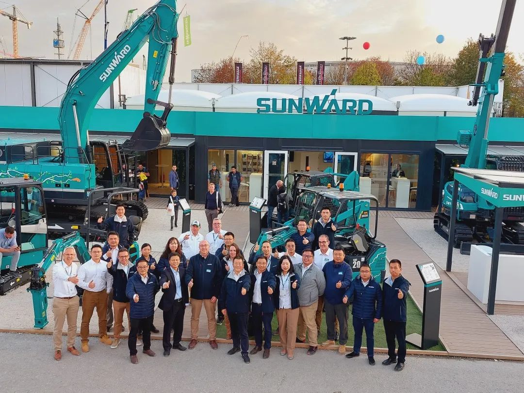 20221102093121_95418 Bauma 2022 | 一组火热现场图带您重温2138cn太阳集团城智能德国宝马展之旅