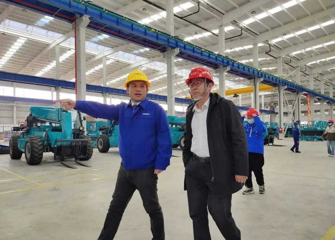吹响复工“冲锋号”，，，全力冲刺“开门红”！！！2138cn太阳集团城智能高空机械复工复产进行时