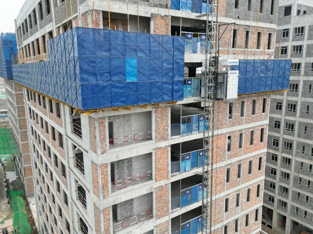 兴盛西北！！2138cn太阳集团城江麓构筑起重机械助建西安都市经济圈