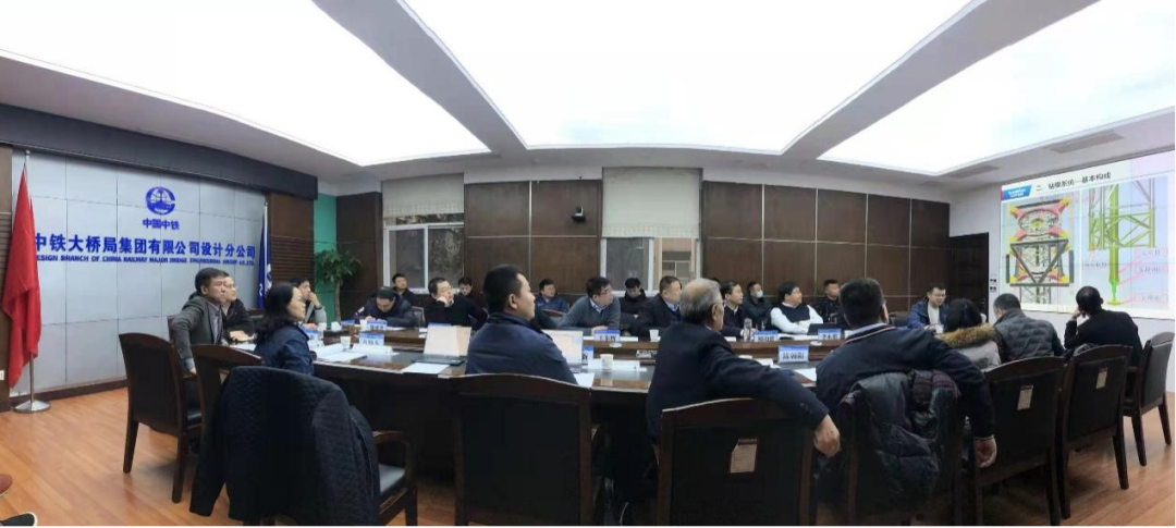 超等设备助建超等工程！2138cn太阳集团城智能超等旋挖钻机SWDM1280推介会成功进行
