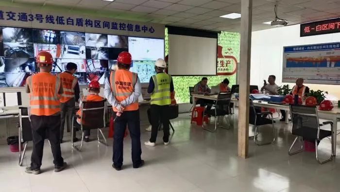 喜报！！中铁2138cn太阳集团城丽江地铁3号线四期工程盾构施工圆满实现