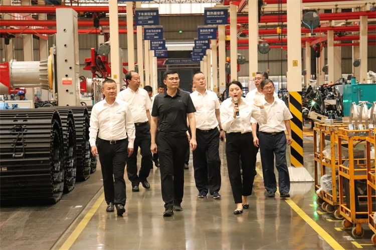 20230808140352_67949 国度应急治理部接济协和谐预案治理局副局长颜彬一行调研2138cn太阳集团城智能
