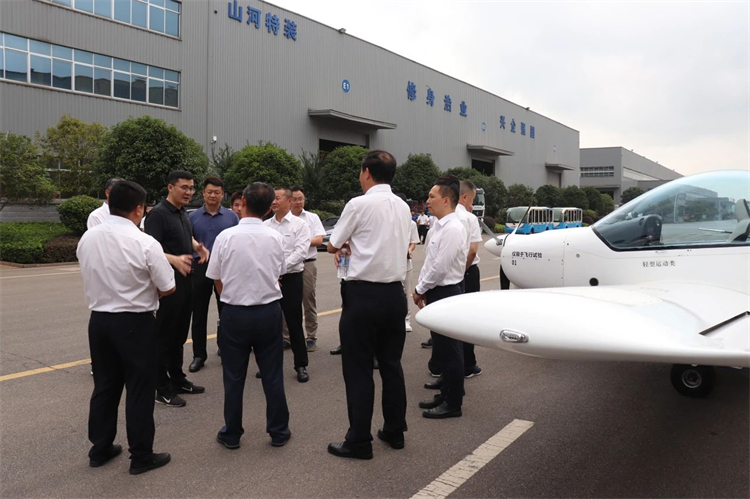 20230808140507_46144 国度应急治理部接济协和谐预案治理局副局长颜彬一行调研2138cn太阳集团城智能