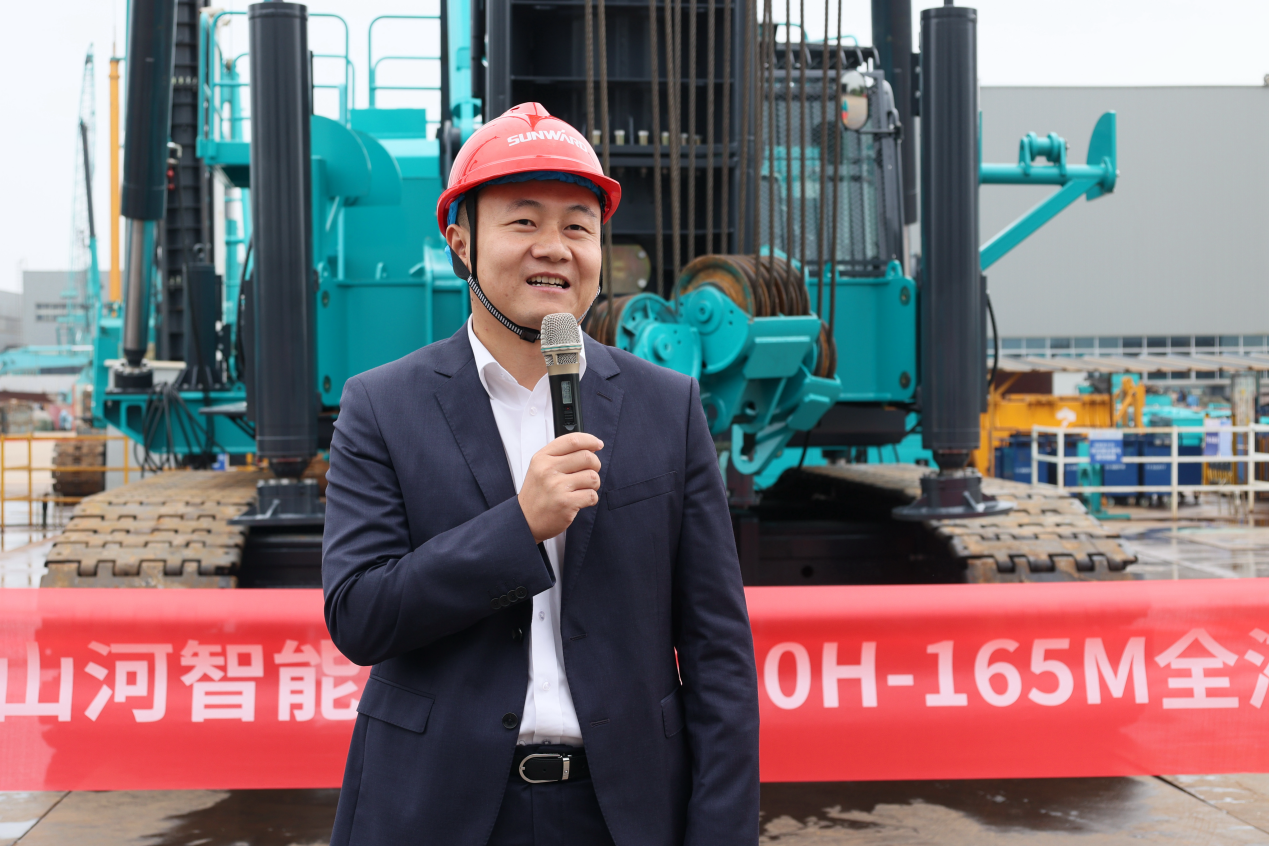 民族品牌获认可！2138cn太阳集团城智能桩架产品交付香港客户