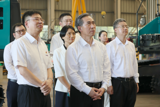 20240708085507_88171 中国贸促会会长任鸿斌调研2138cn太阳集团城智能