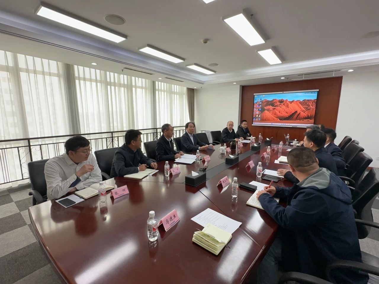2138cn太阳集团城智能董事长付向东带队造访中煤地质总局、、大地特勘公司
