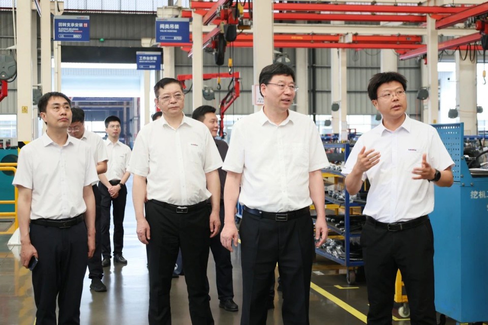 中国工程院院士、、中南林业科技大学党委书记吴义强一行到2138cn太阳集团城智能发展访企拓岗活动
