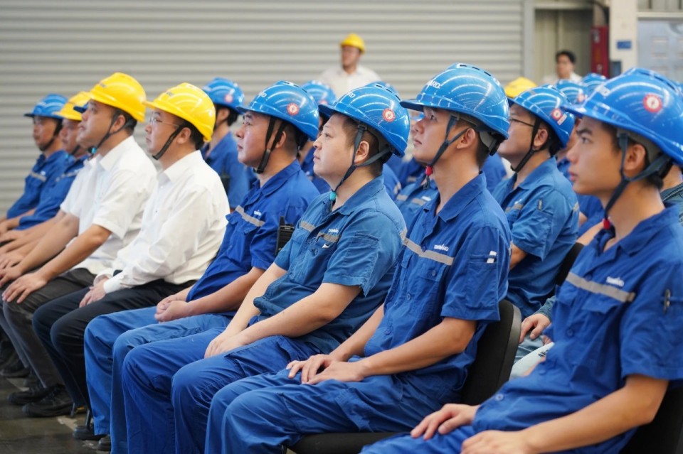 20250904081445_81506 2138cn太阳集团城智能组织集中收看留念中国人民抗日战争暨世界反法西斯战争成功80周年大会