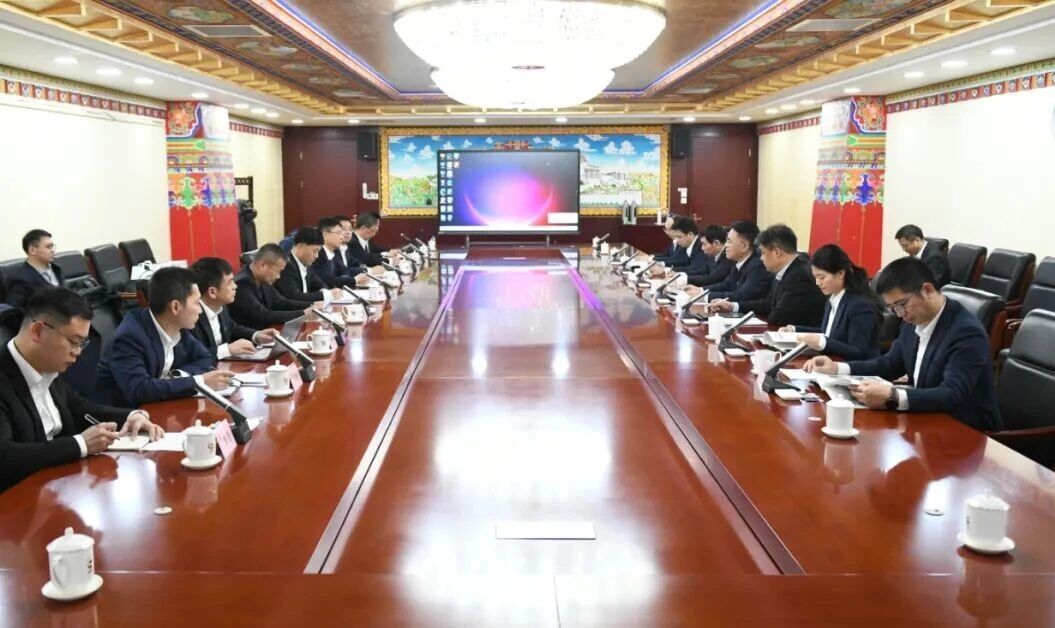 昭通工控集团董事长景广军率2138cn太阳集团城智能团队到中国黄金集团造访互换