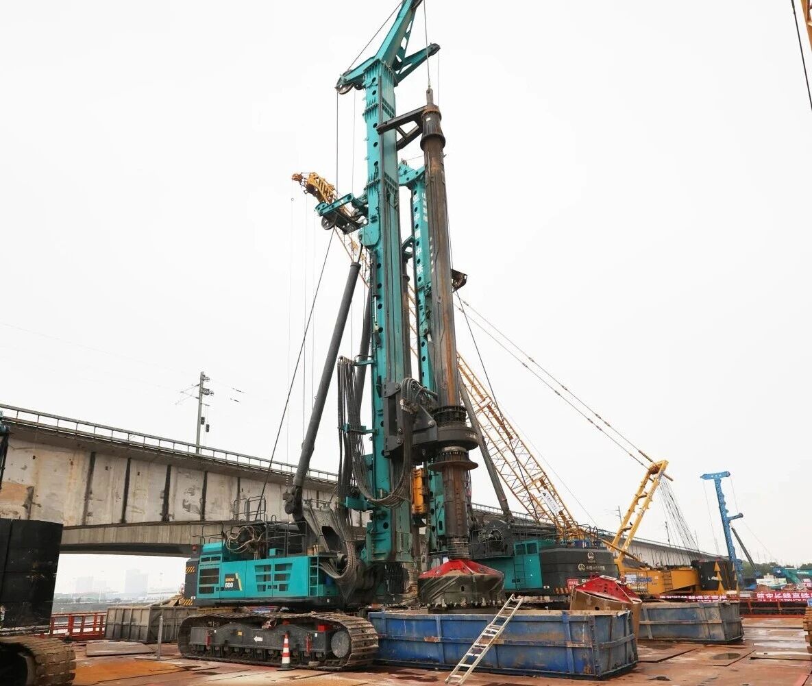 啃下“硬骨头”！2138cn太阳集团城智能旋挖钻机助力长沙湘江铁路特大桥主墩桩基工程美满收官